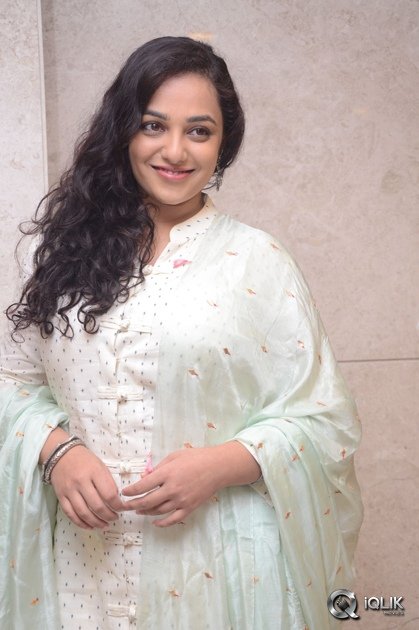 Nithya-Menen-at-100-Days-Of-Love-Movie-Audio-Launch